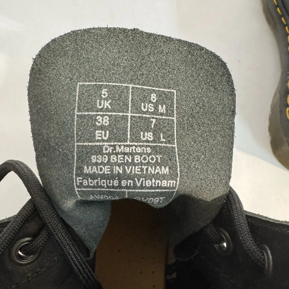 Dr. Martens Unisex-Adult 939 Ben Boot Chukka, Size 7, NEVER WORN - Picture 5 of 5